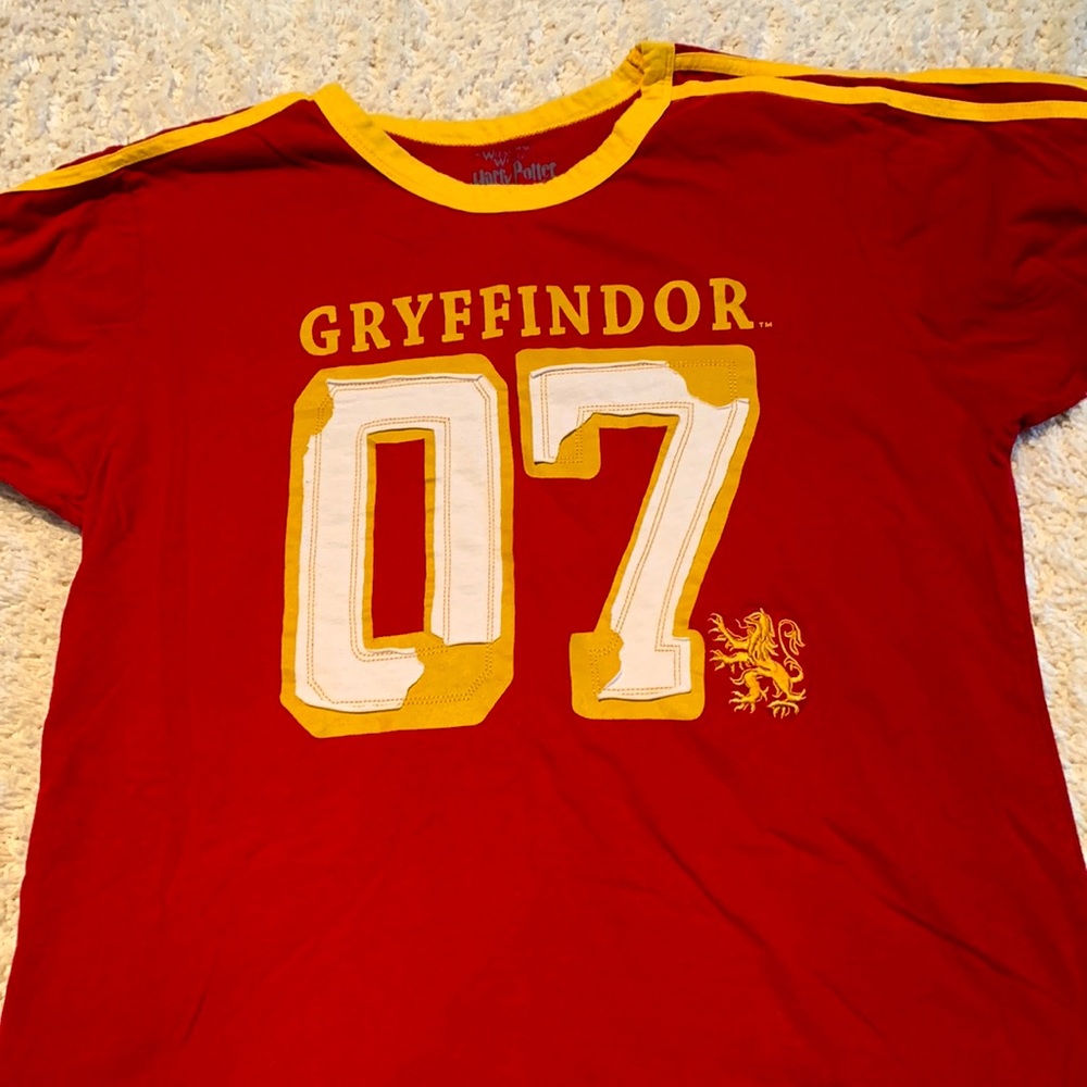 Warner Bros. Red and Gold Gryffindor Short Sleeve Tee